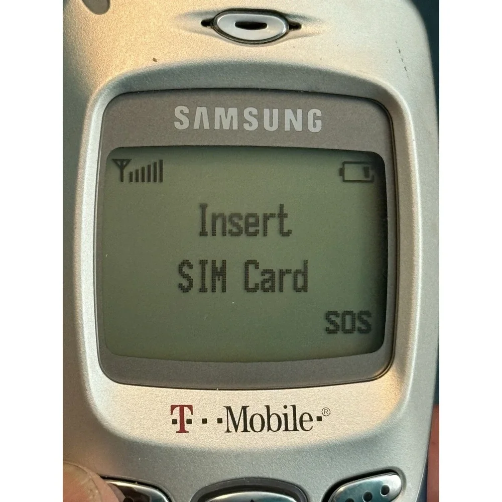 Vintage SAMSUNG T Mobile Portable Dualband Cell Phone Model‎ SGH R225M